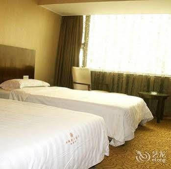 Wu Liang Ye Grand Hotel Chengdu Exterior foto
